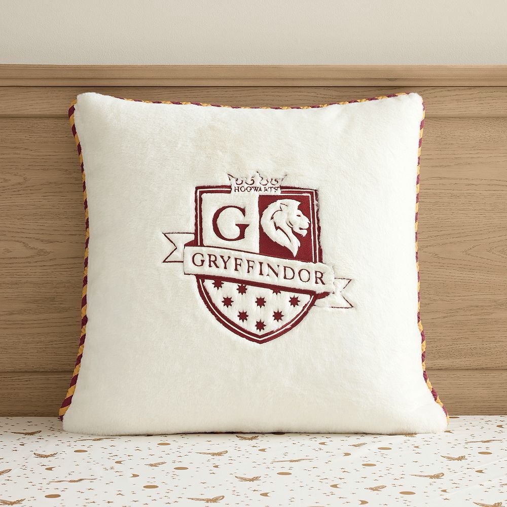 Pottery Barn Teen Harry Potter Gryffindor House Faux Fur Pillow Cover BNWT